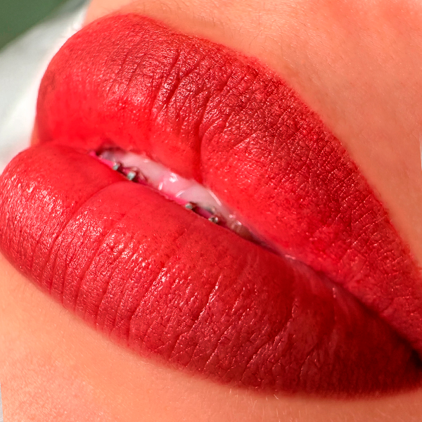 Expertos en micropigmentación de labios en Cancún te esperan.