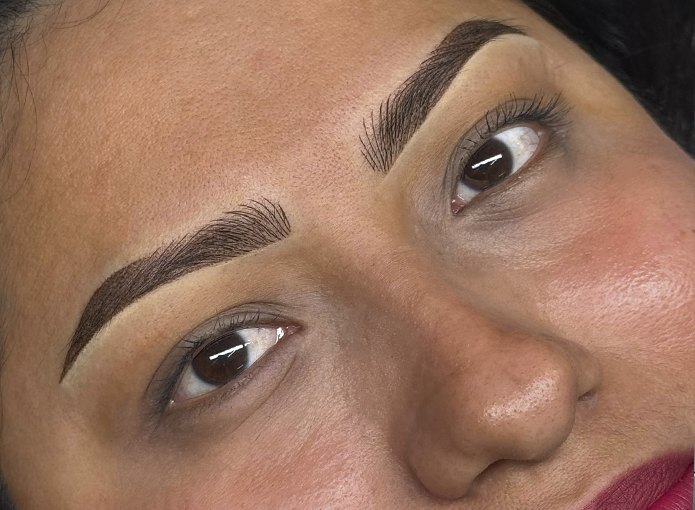 Más que Cejas Perfectas: el arte de redescubrir tu confianza 💖✨